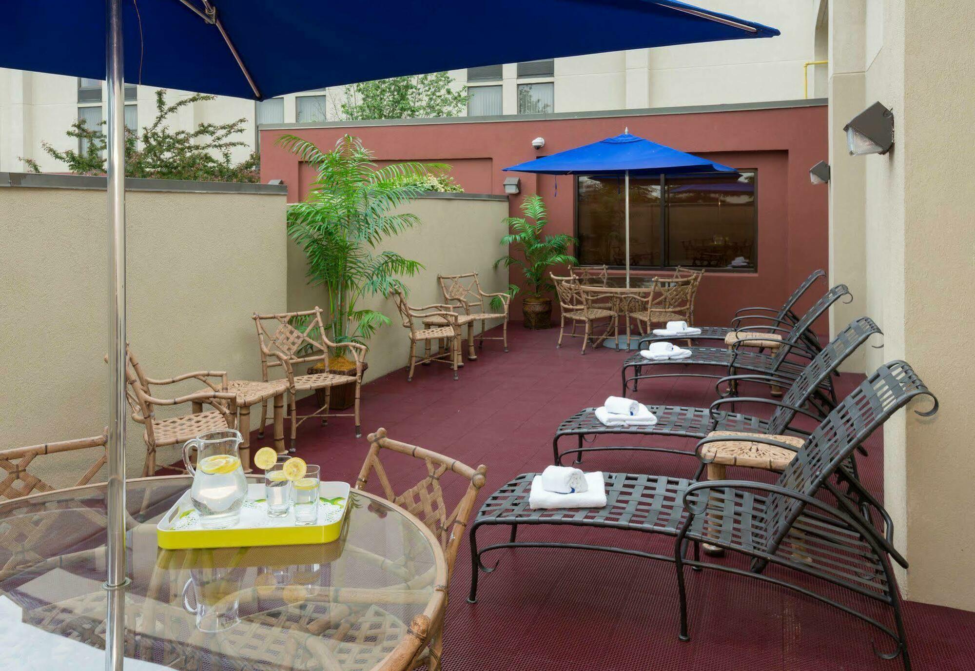 Hampton Inn Buffalo-Airport Galleria Mall Cheektowaga Exterior photo